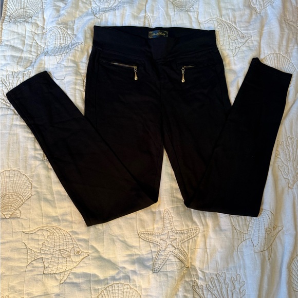 Shady Lady Pants - Sleek Black High-Waist Leggings